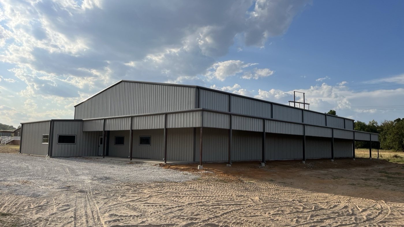 Custom metal building exterior supplied by Metal Warehouse Inc. in North Texas